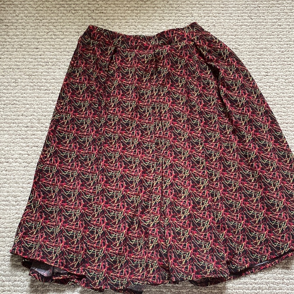 XS LuLaRoe Madison skirt